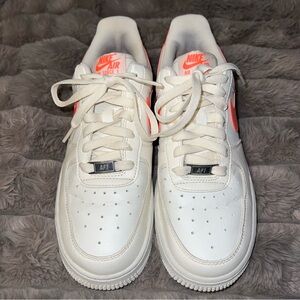 Nike Women’s Air Force 1 ‘07 SE Basketball Sneakers